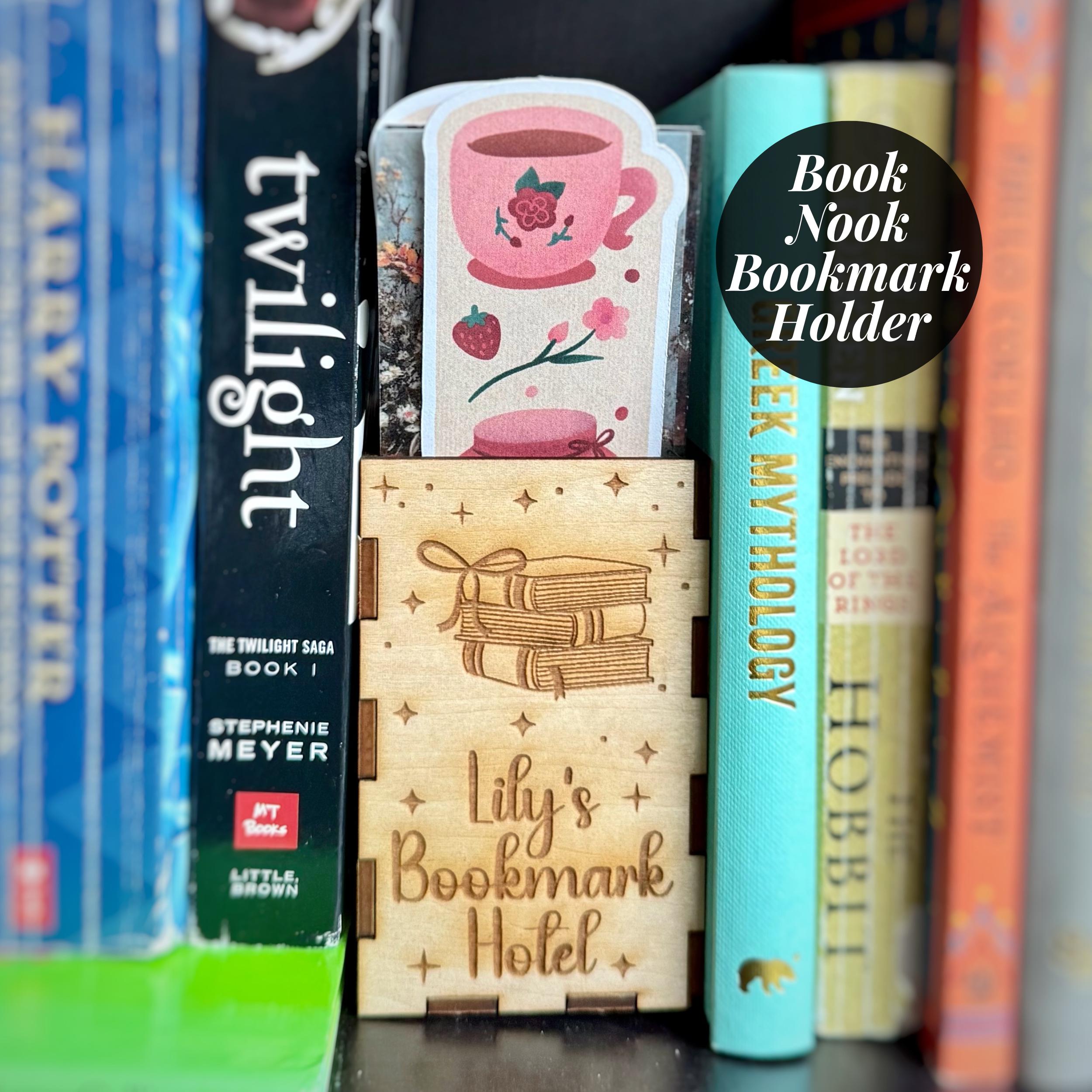Personalized Name Engraved Book Nook Bookmark Organizer for Bookshelf Decor