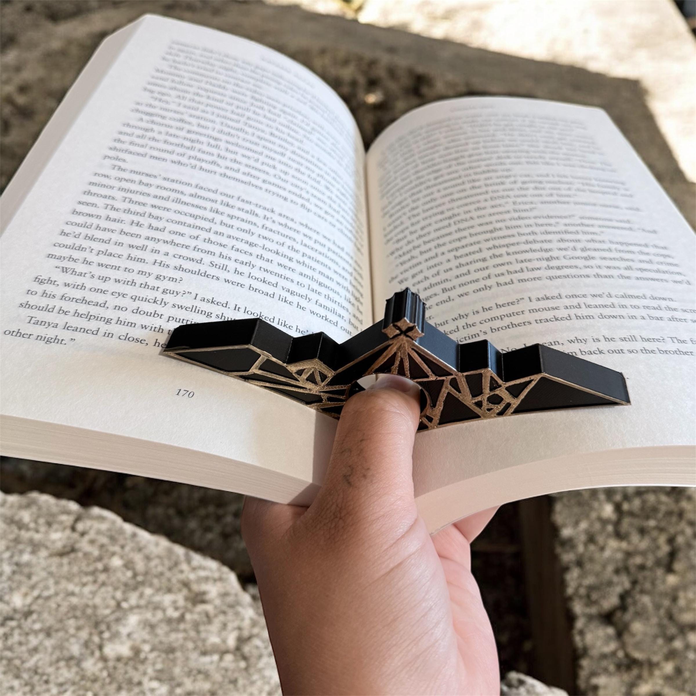 Velaris Themed Thumb Page Holder ACOTAR Inspired Mountain Book Buddy Reading Accessory Fantasy Reader Gift Crescent City Fan Gift