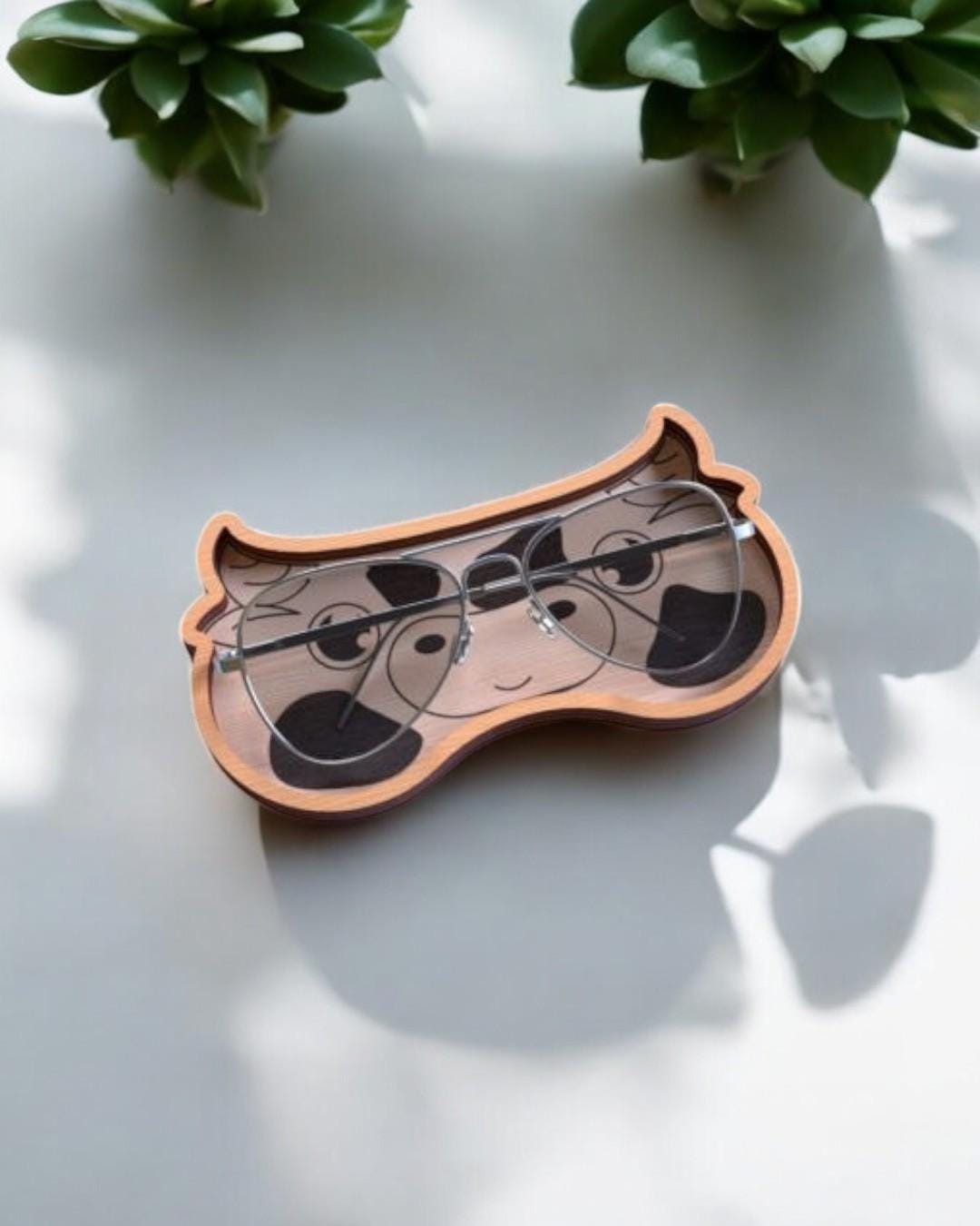 Kids Unicorn Shaped Glasses Tray Handmade Eyewear Holder for Readers Eye Glasses Tray for Nightstand